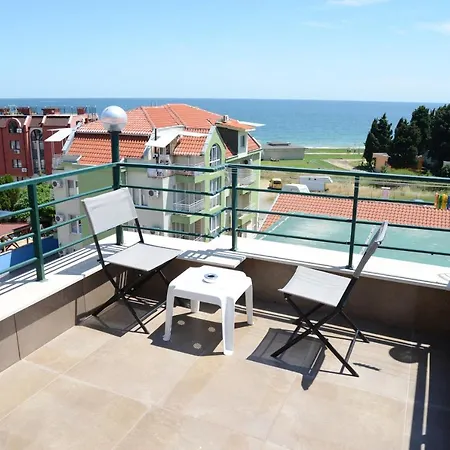 Riviera Hotel 2*